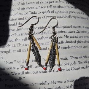 Porcupine quill earrings <3